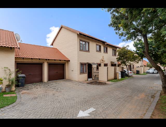 2 BEDROOM DUPLEX FOR SALE IN NOORDWYK